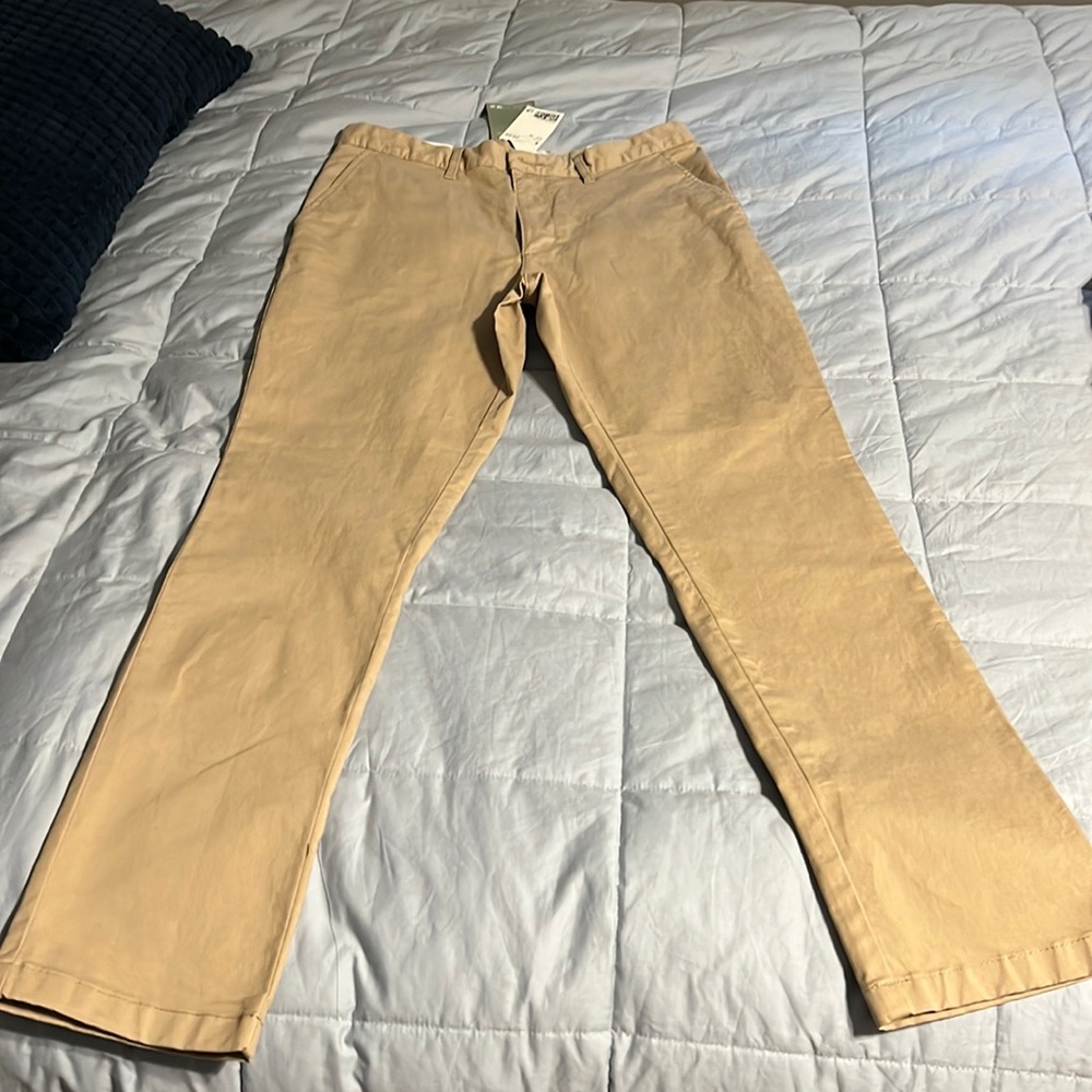H&M khaki pants New With Tags